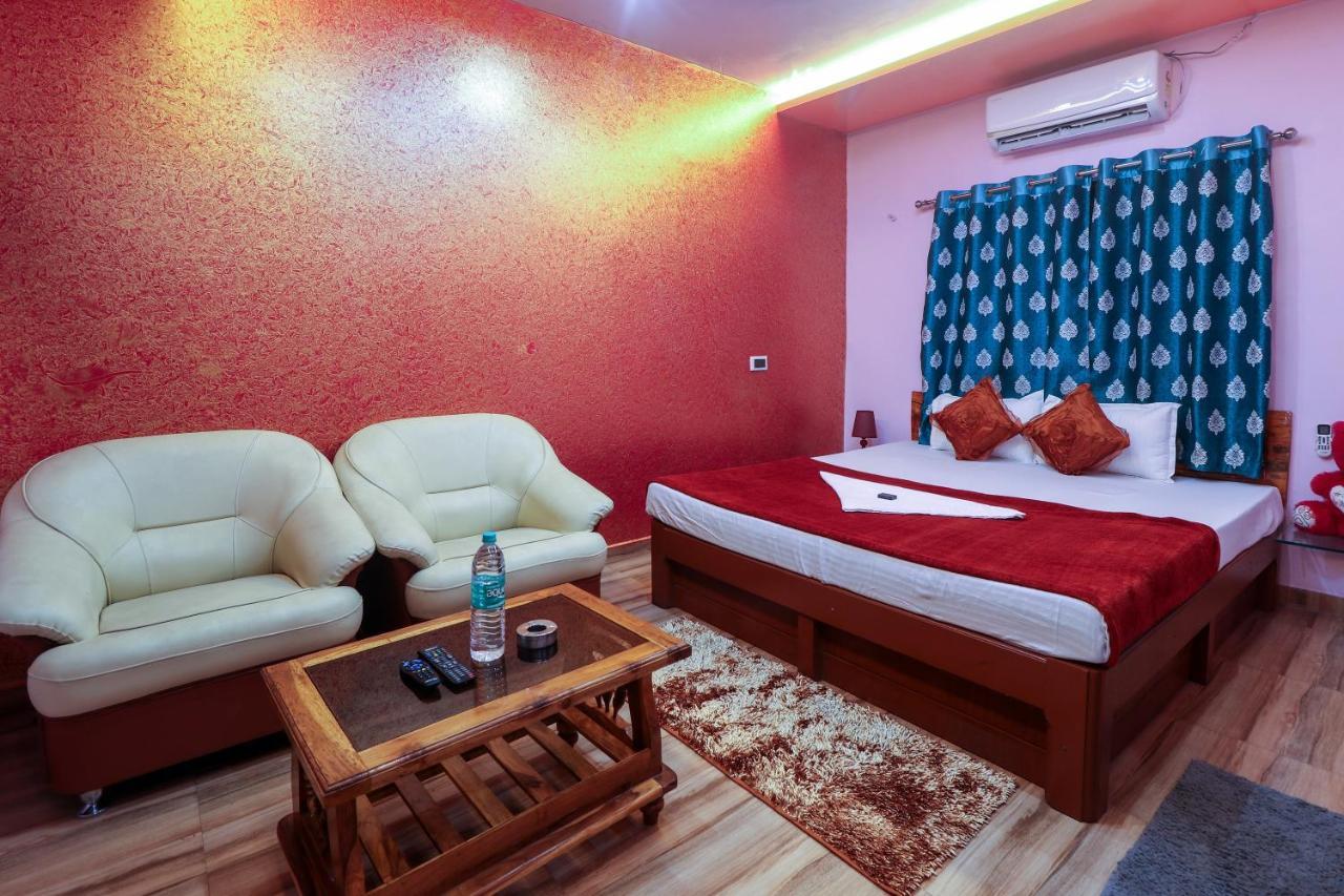 Anand Valley Hotel Panhala Екстер'єр фото